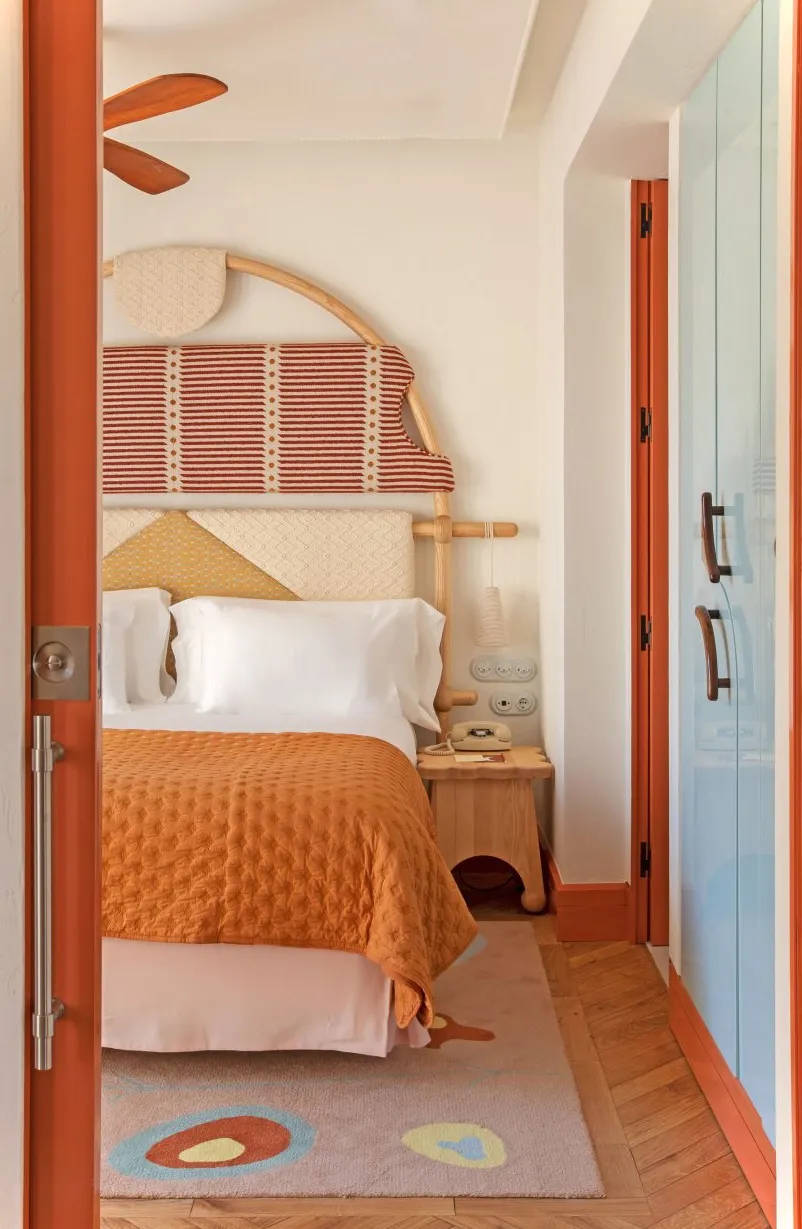 Dormitorio del hotel Ibiza por Dorothée Meilichzon